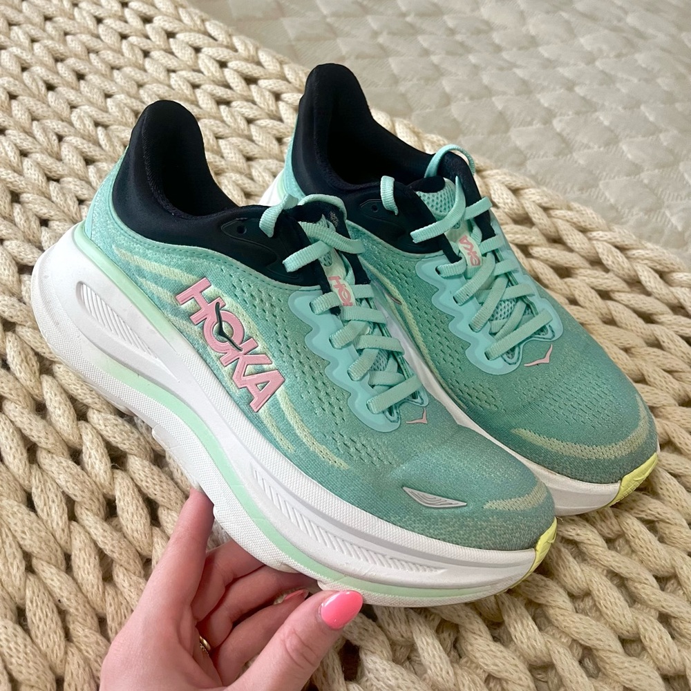 SOLD! Hoka | Bondi 9 Women's Running Shoes 7.5 - Picture 1 of 7